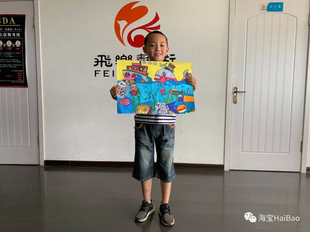 九游会J9 J9九游会这些孩子画的大海比大人好太多我们小时候根本不会画(图9)