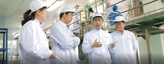 J9九游会 九游会J9中国海洋大学食品科学与工程学院院长薛长湖教授：深耕海洋水产加工引领产业技术进步(图6)