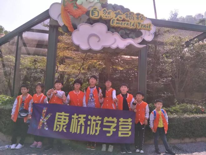 J9九游会 九游会J9海洋探索：解开你心中的“海蓝之谜”(图4)