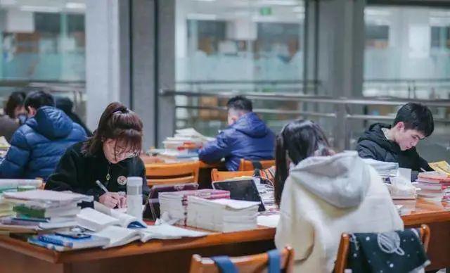 考研J9九游会 九游会J9专业难度排行选好上岸很简单挑错小心“内卷成麻花”(图2)