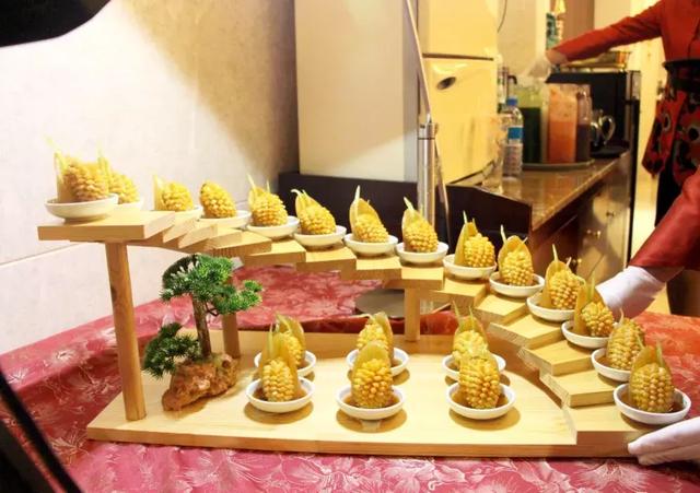 J9九游会 九游会J9逛吃~逛吃~游荣成品海鲜美食(图3)