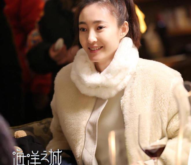 张翰新剧《海洋之城》首播！题材新颖节奏很快感情戏却有J9九游会 九游会J9点老套(图20)