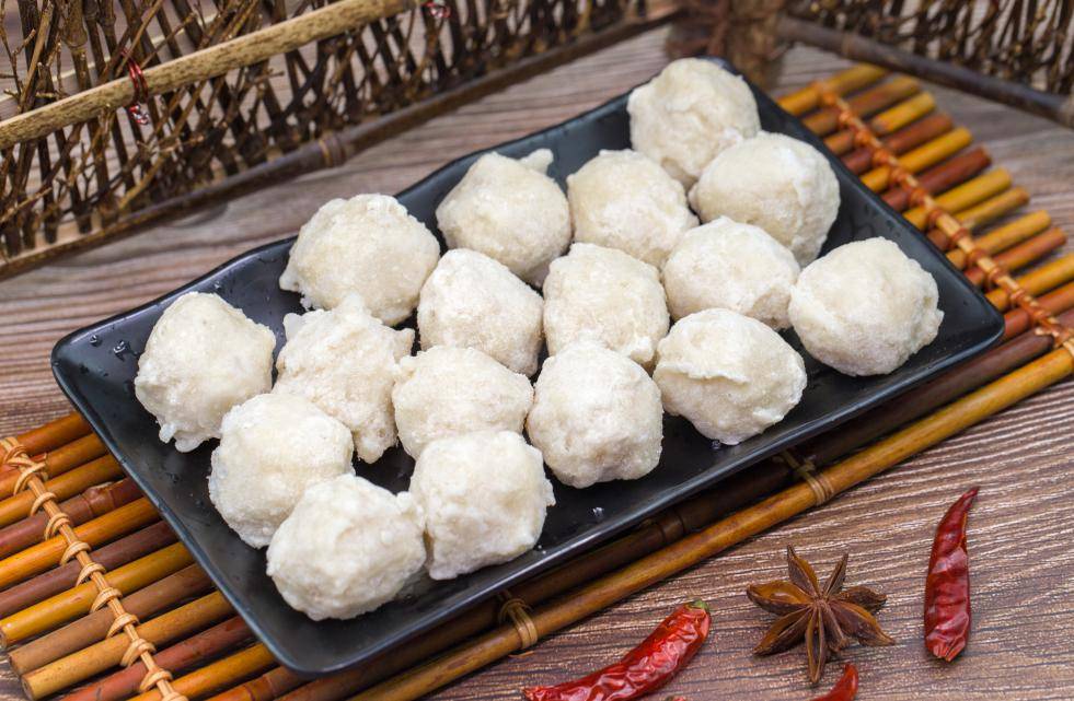 蟹棒无蟹肉椰果奶茶没有椰子肉……仿生食品营养价值如何？J9九游会 九游会J9(图1)
