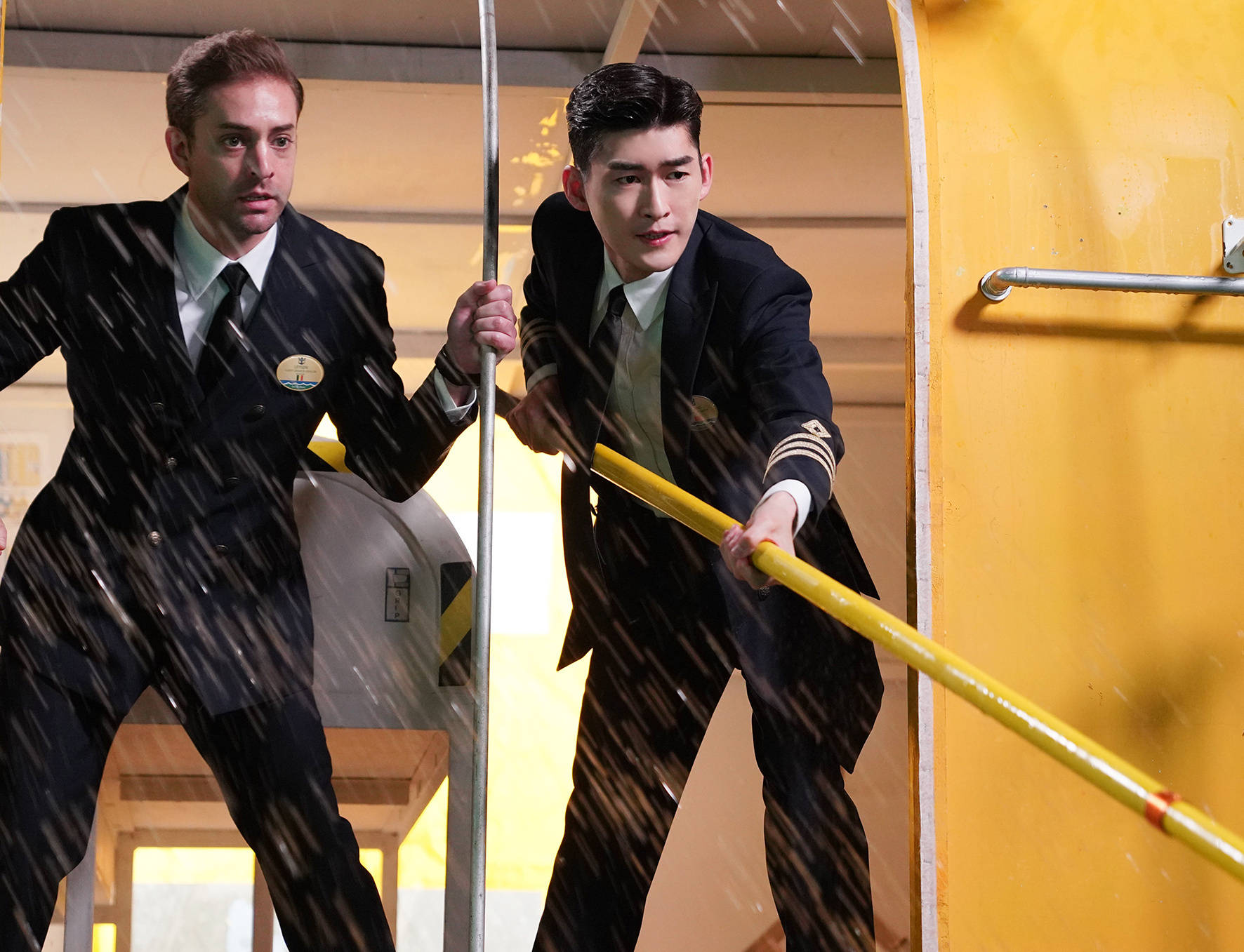 九游会J9 J9九游会《海洋之城》在半密闭的空间中张翰、王丽坤上演游轮“历险记”(图1)