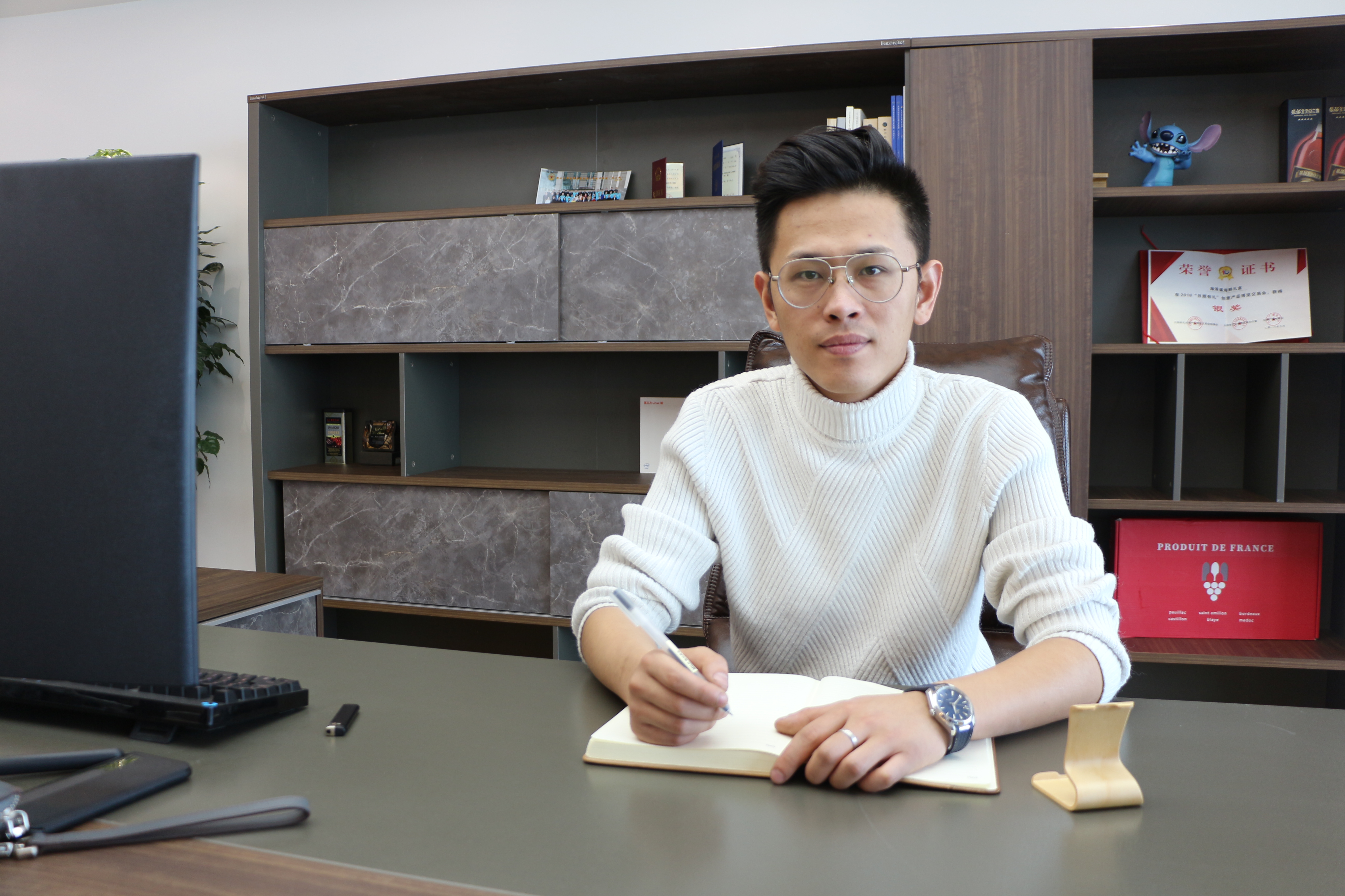 九游会J9 J9九游会年入两千万！日照90后创业小伙刘阳：把海洋休闲食品做成“网红”美食(图1)